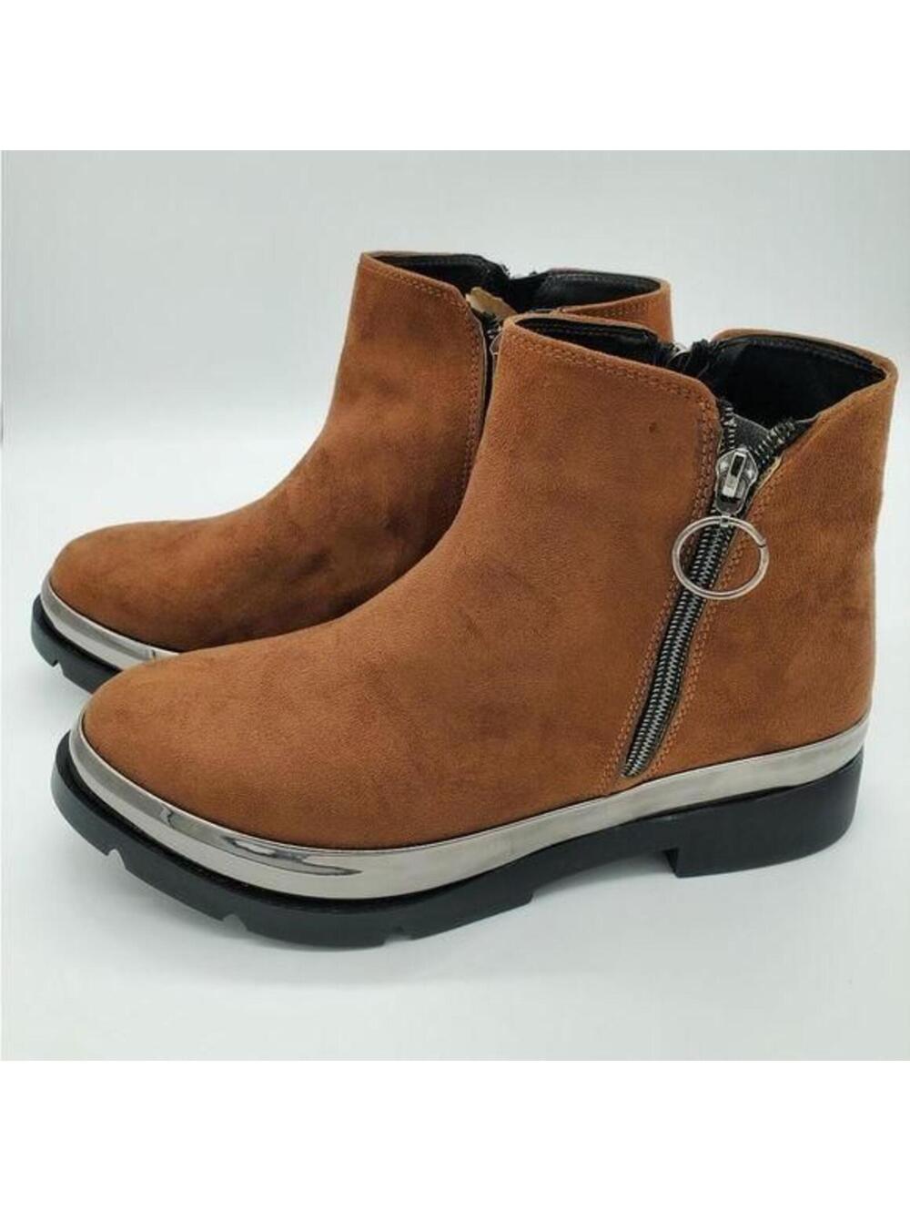 Brown ankle length boots